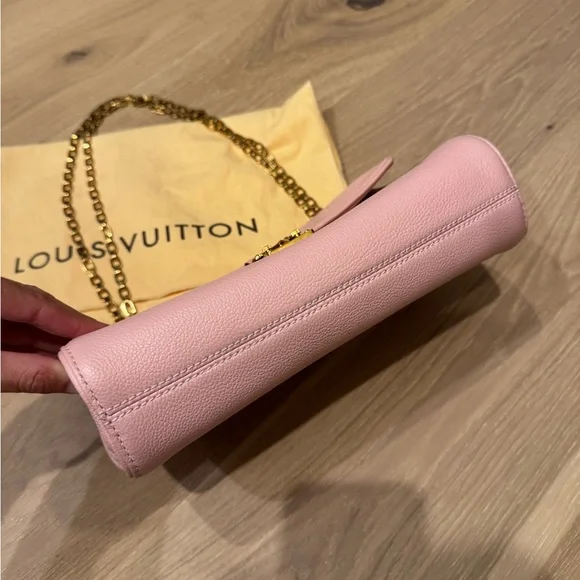 Like new stunning pink Louis Vuitton - Picture 6 of 7